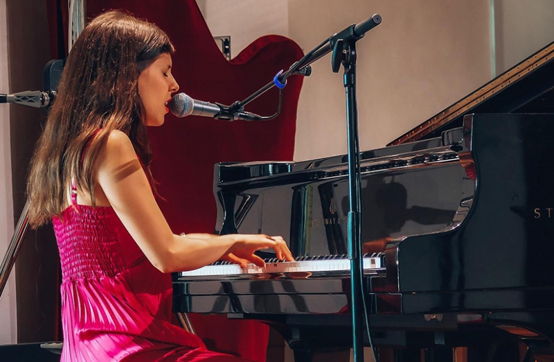 Anna Panzanelli - "Close to Burt' a Burt Bacharach Tribute Photo 1