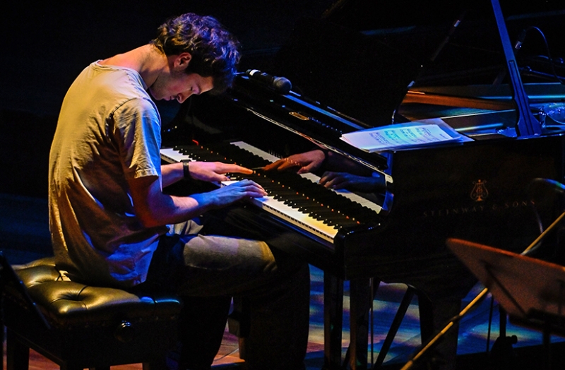 Lior Solomons-Wise Photo 1