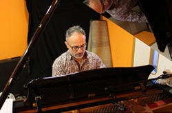 Marco Marconi Trio featuring Mark Wade