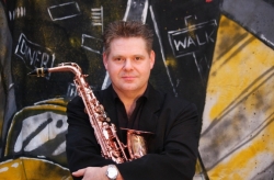 DEREK NASH’S SAX APPEAL QUARTET