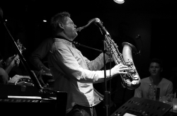 DEREK NASH’S SAX APPEAL QUARTET